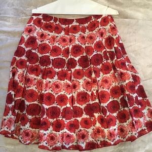 Vibrant flat pleated skirt